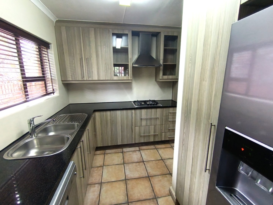 4 Bedroom Property for Sale in Herolds Bay Western Cape